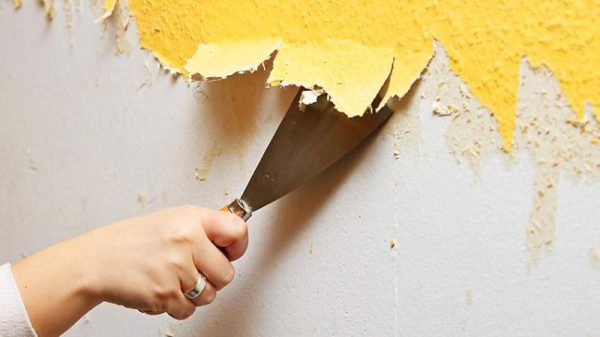 Подготовка на стени за боядисване, отстраняване на стария слой