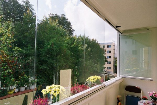 Bezrámová panoramatická okna